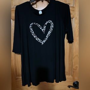 Curvy Boutique Leopard Heart Shirt